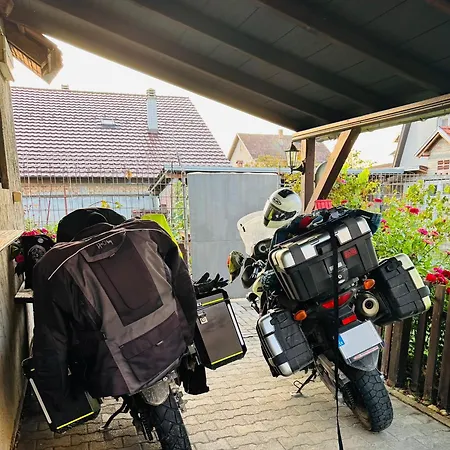 Bellas アパート *